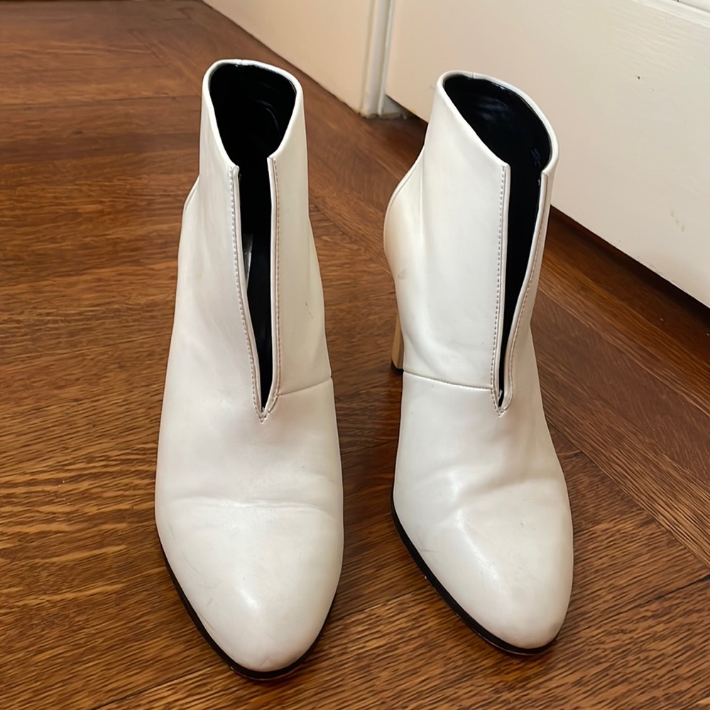 Tahari white bootie heels